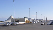 Вид на аэровокзал аэропорта Хургада в 2006 г.